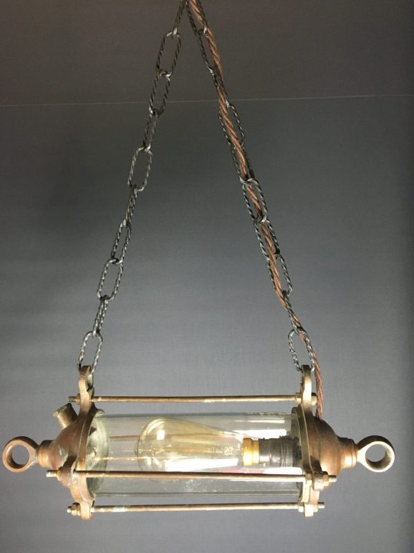 ships gas lamp in bronze detail