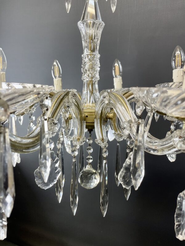 Crystal glass chandelier with 8 lights. - Image 3