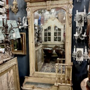 Italian Polychrome 19th century mirror, with lead lined jardiniere.