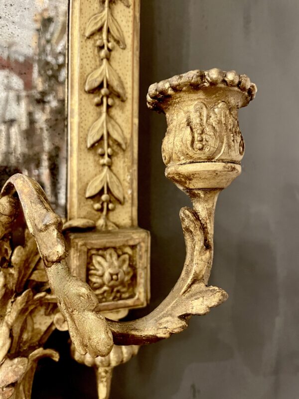 Early 19th century carved wood, water gilded mirror. - Image 4