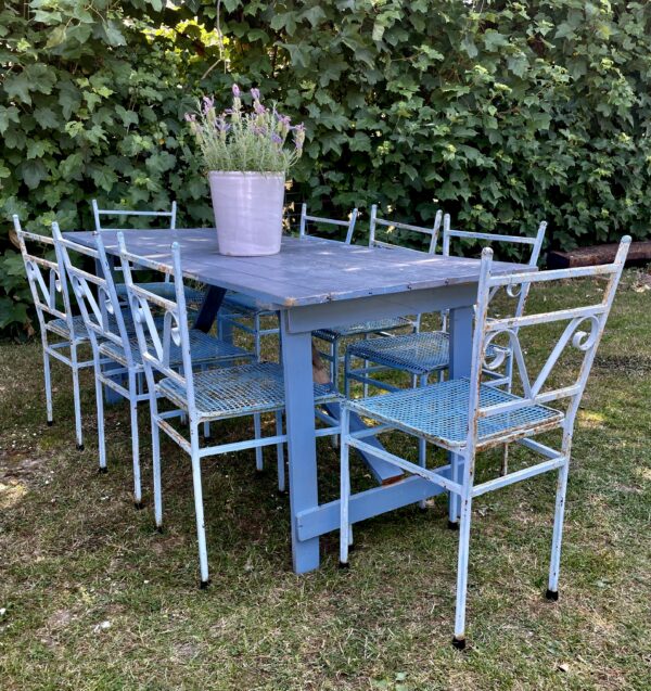 8 mid-century blue Italian garden chairs. (NPP) - Image 6