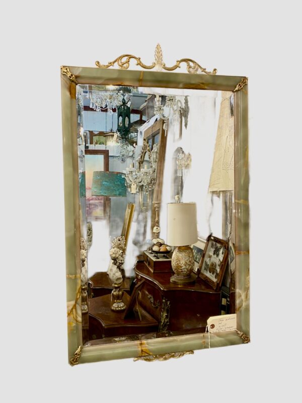 Onyx and bronze bathroom set comprising 8 pieces and a mirror. Table sold separately.(circa 1950) - Image 5