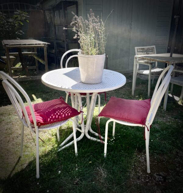 Mid-century Italian garden table and chairs.( circa 1960)(GHP) - Image 2
