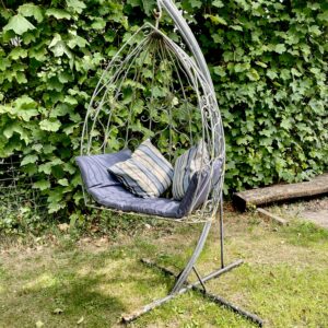 Vintage Egg chair on stand. 203cm(80") high x 91cm (36")(GHP)