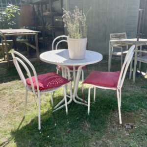 Mid-century Italian garden table and chairs.( circa 1960)(GHP)