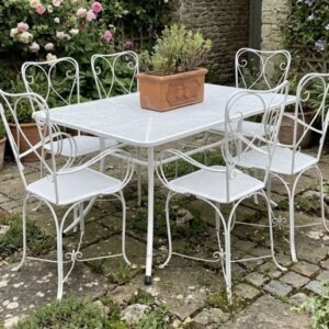 Vintage Italian Garden table and six chairs.